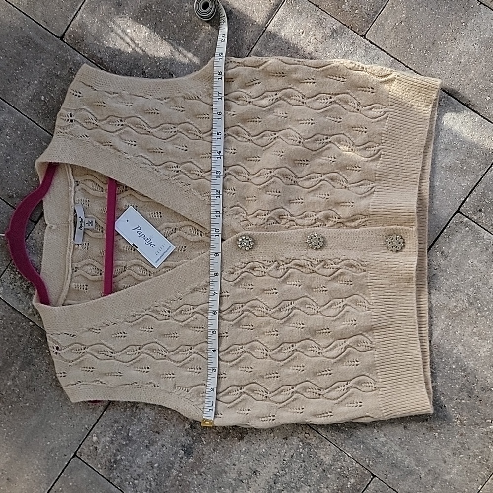 Papaya Sweater Vest V Neck Button Front Tan Sz L NWT - Picture 6 of 7